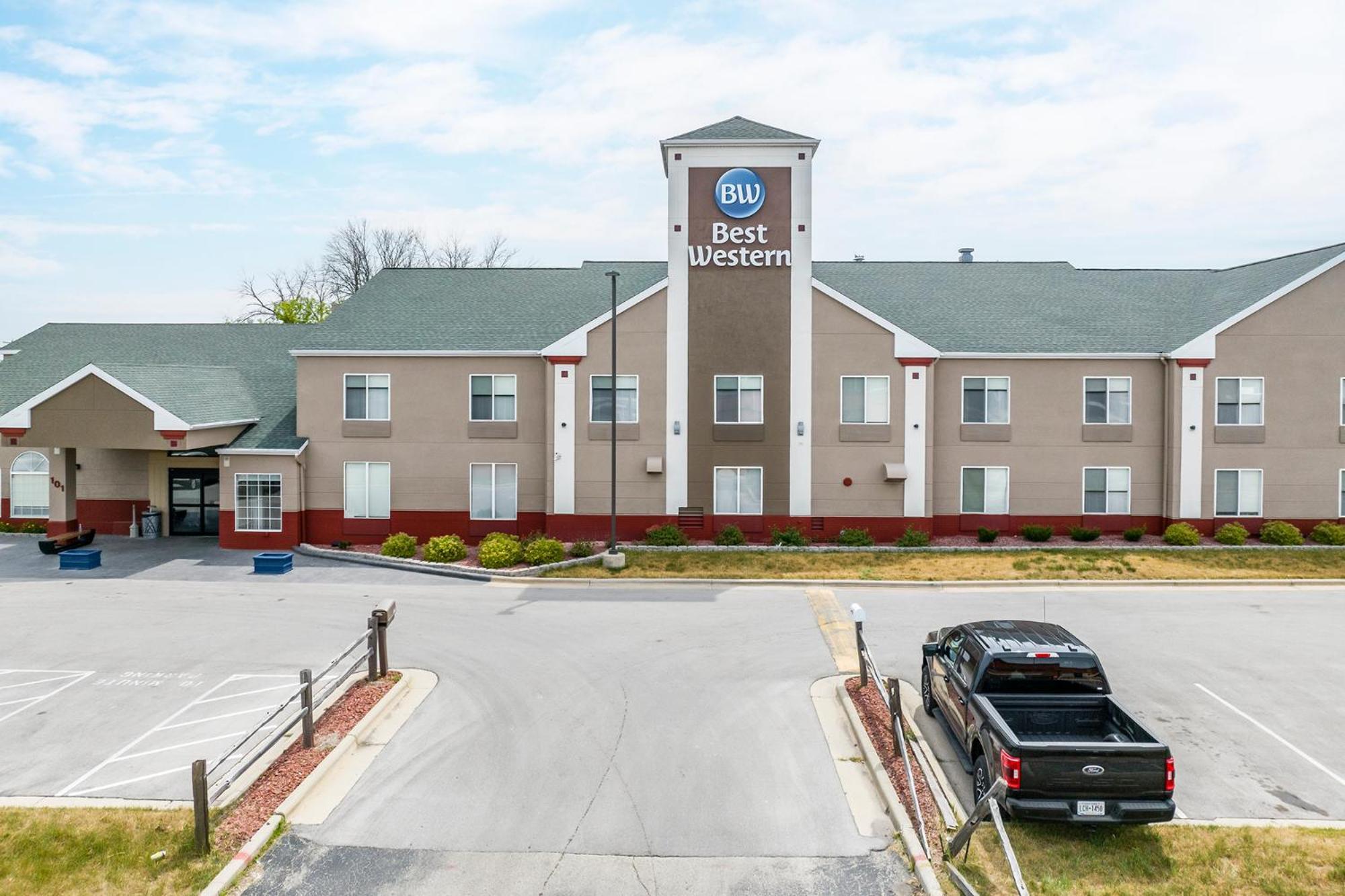 Best Western Watertown Exteriér fotografie